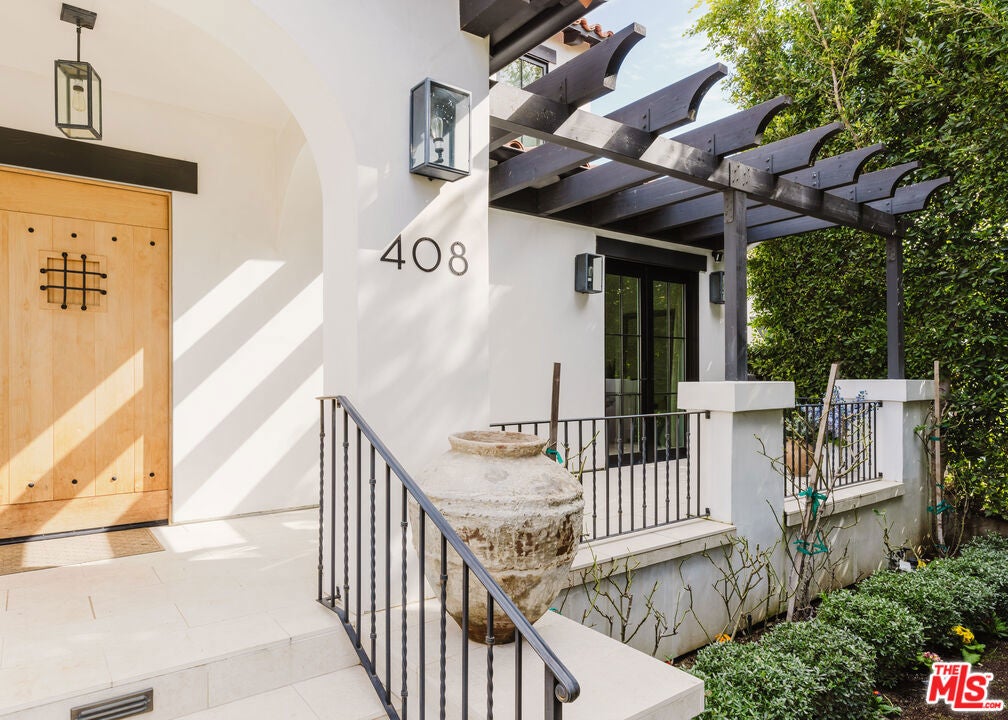 408 Westbourne Drive