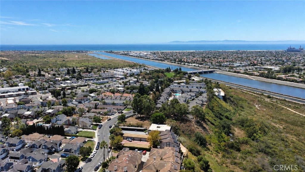 2239 Pacific