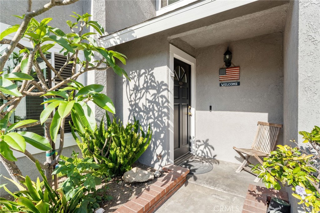 733 Lantana Street