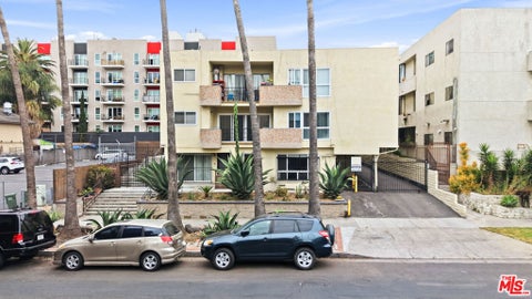 Photo of 741 S Hobart Boulevard, Los Angeles, CA 90005 (MLS # 26666461)