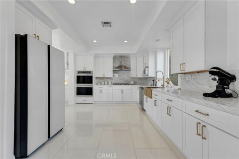 Tiny photo for 6997 Sale Avenue, West Hills, CA 91307 (MLS # SR26027854)