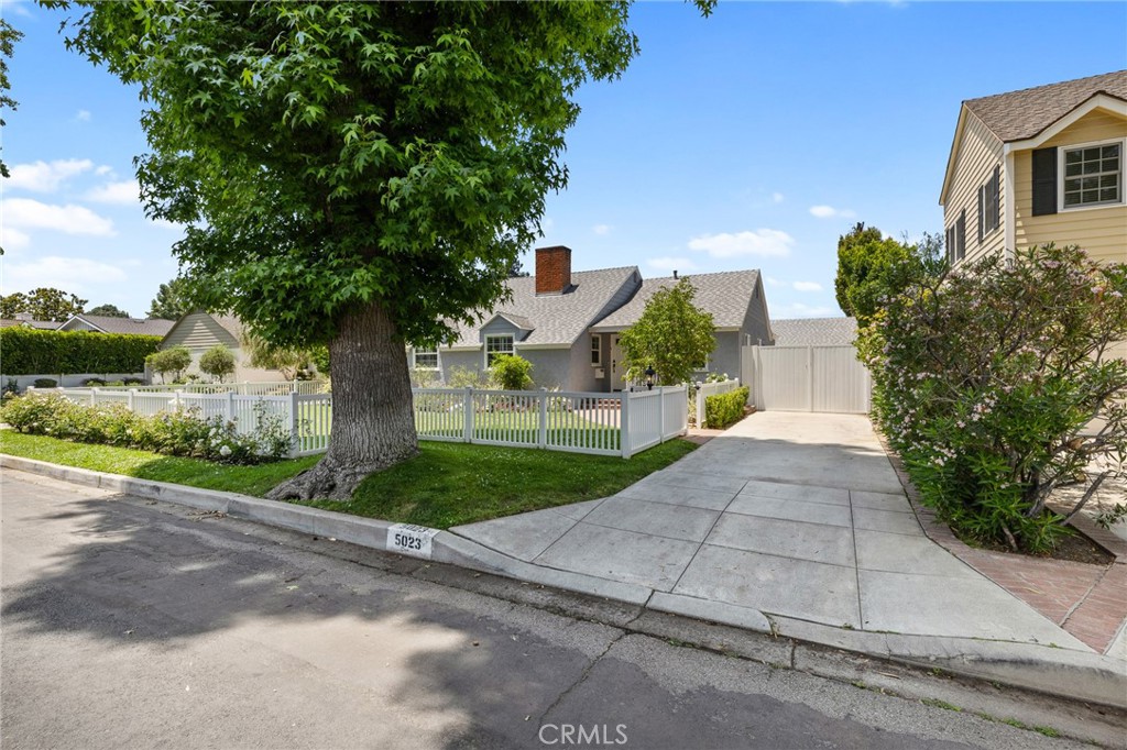 5023 Stern Avenue