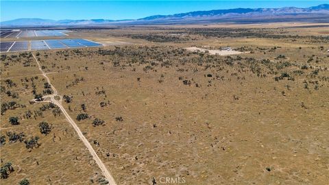 Photo of 152 Stw, Fairmont, CA 93536 (MLS # IG26151456)