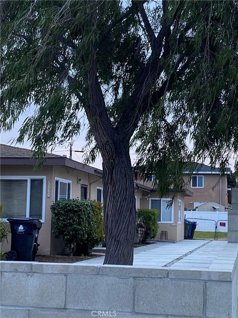 Photo of 1440 W 220 St, Torrance, CA 90501 (MLS # SB26065783)