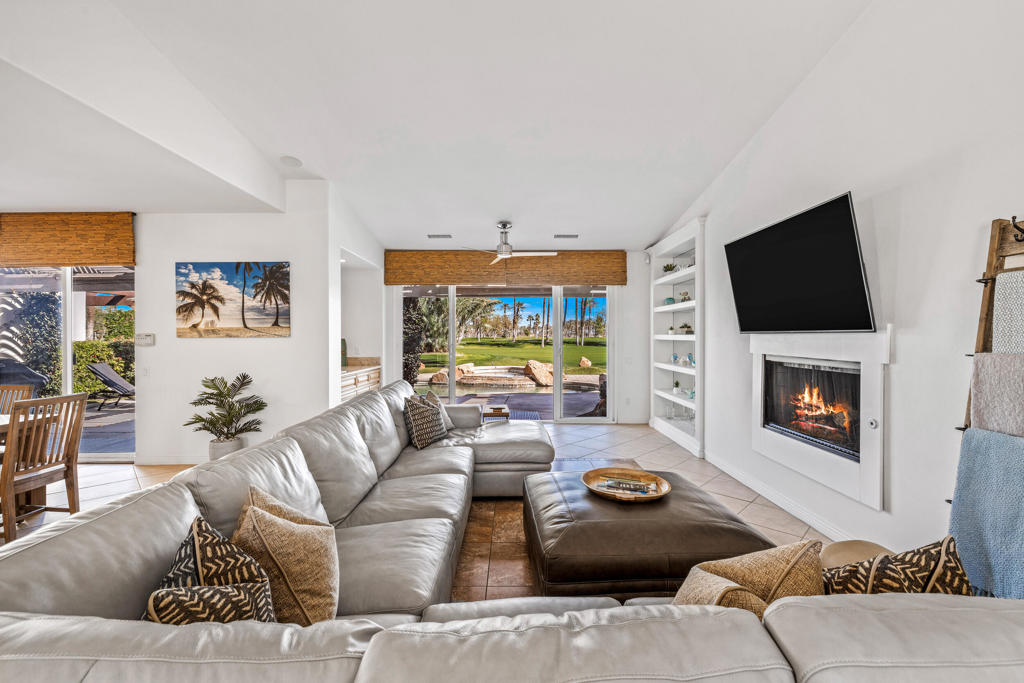 The Palms - Residential