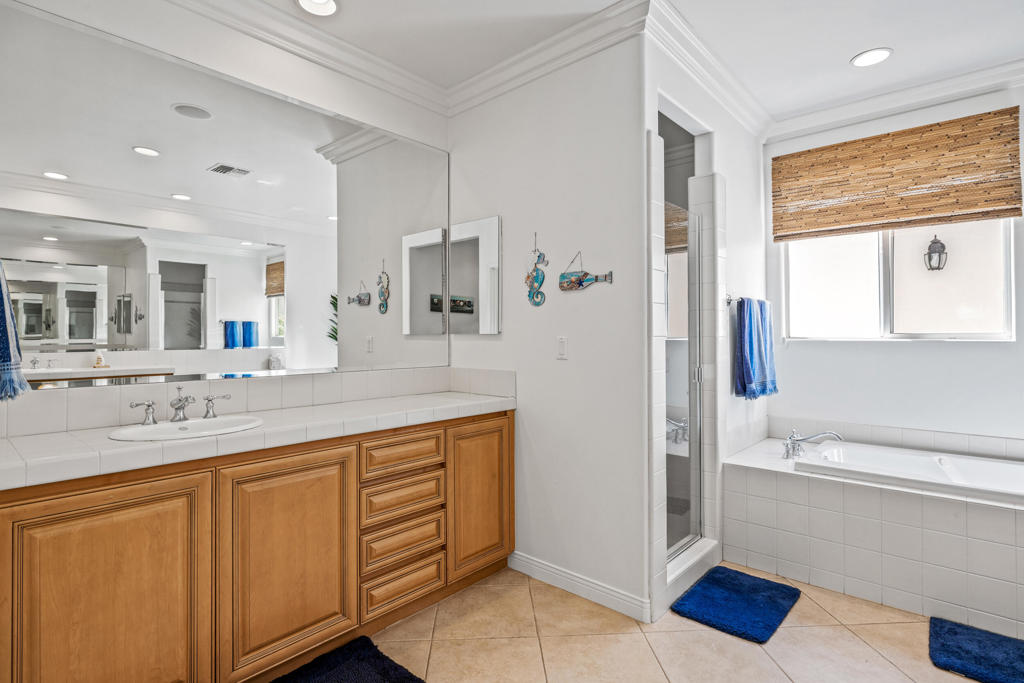 The Palms - Residential