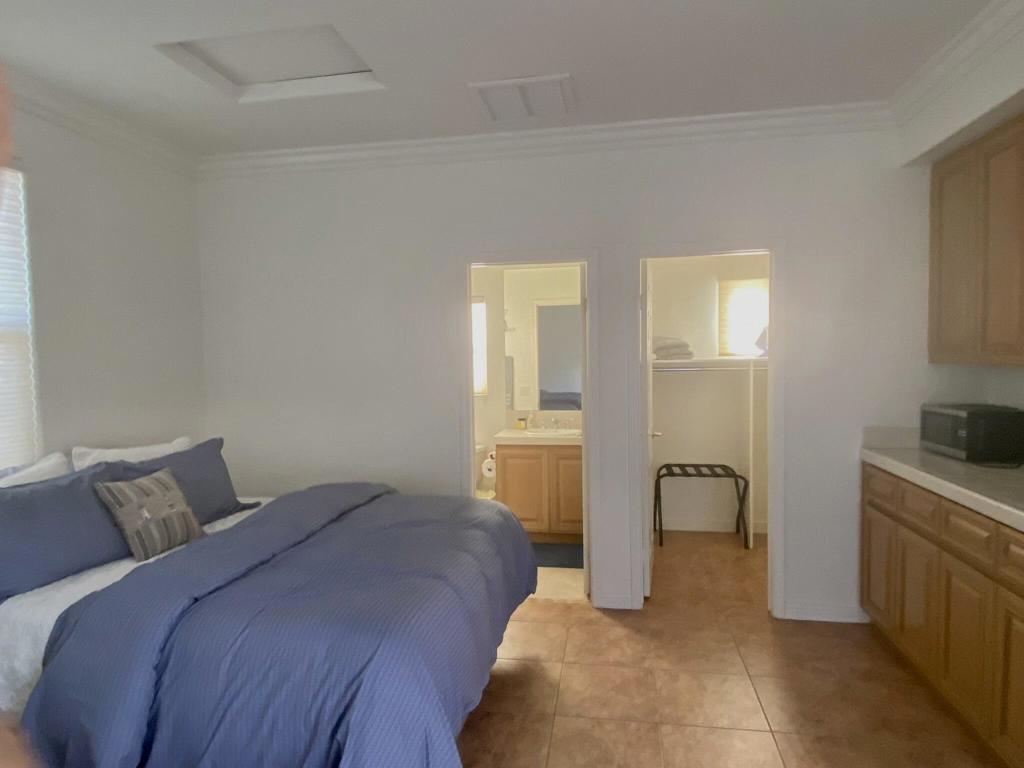 The Palms - Residential