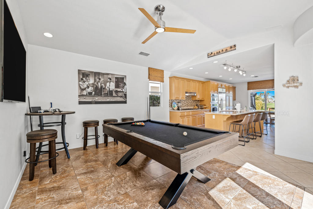 The Palms - Residential