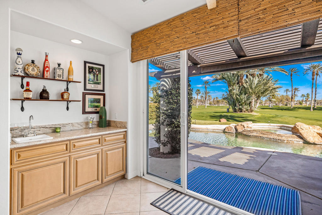 The Palms - Residential