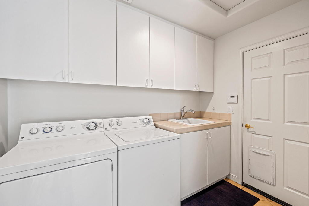 The Palms - Residential