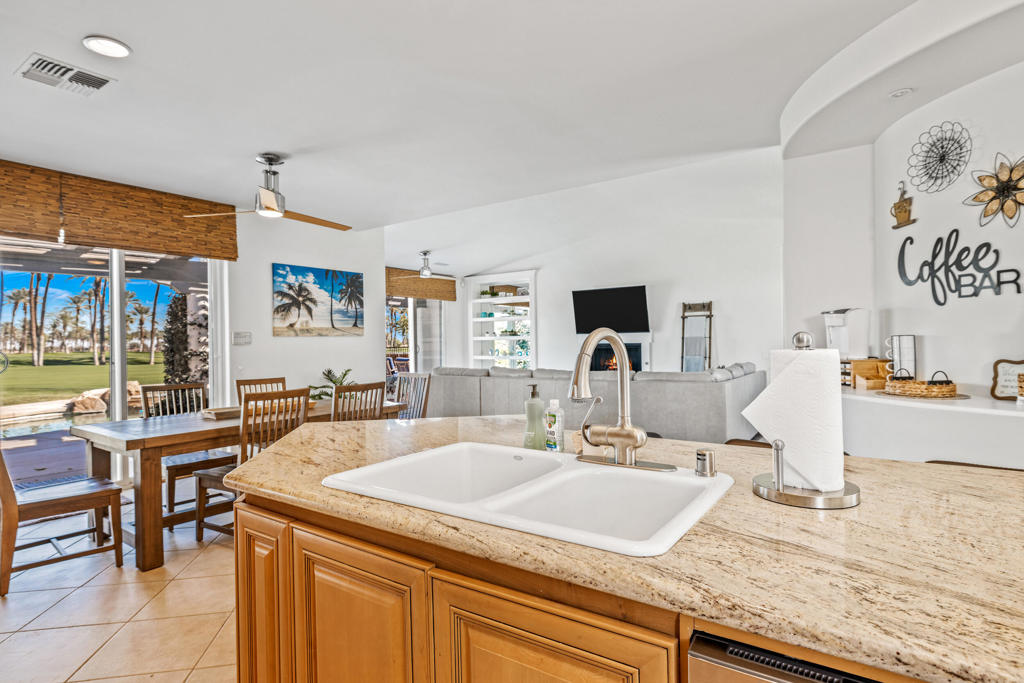 The Palms - Residential