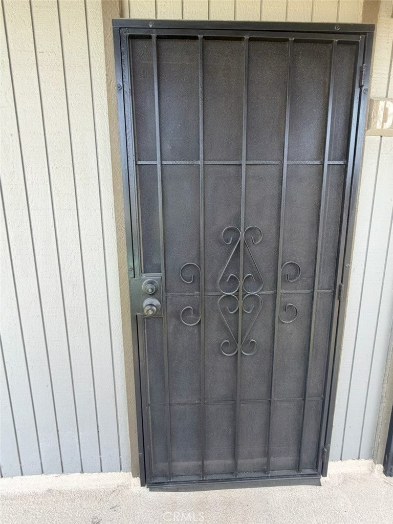 23332 Sesame D