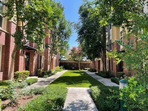 Photo of 732 W 1st Street, Claremont, CA 91711 (MLS # CV26206132)