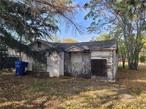 Photo of 32276 Kentucky St, Yucaipa, CA 92399 (MLS # IG26035955)