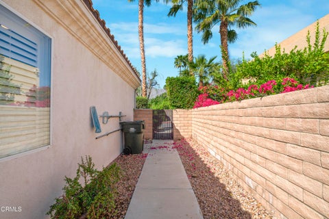 Tiny photo for 2250 N Hermosa Drive, Palm Springs, CA 92262 (MLS # P1-28813)
