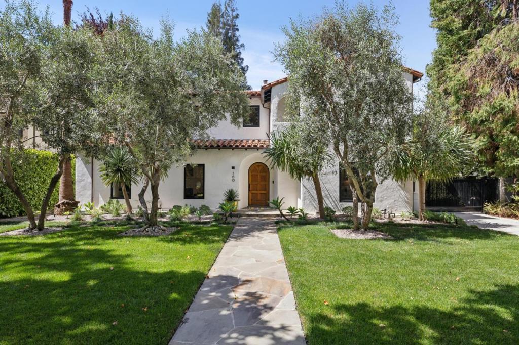 560 Center Drive, Palo Alto CA 94301
