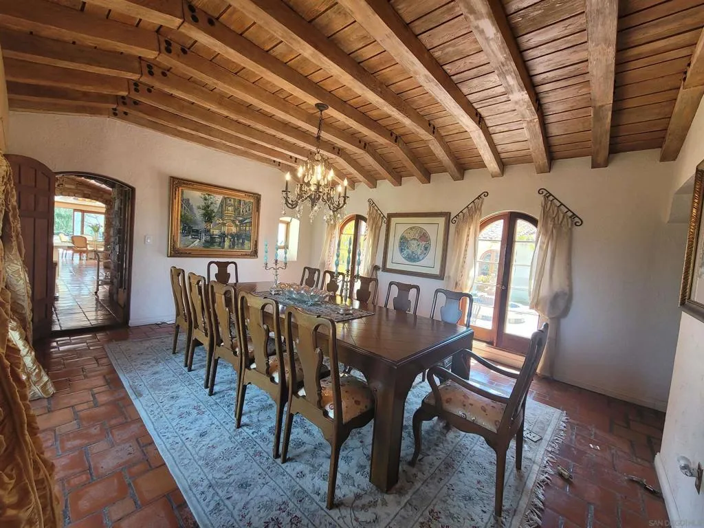 Bonita, California 91902, United States, 5 Bedrooms Bedrooms, ,7 BathroomsBathrooms,Residential,Active,132645