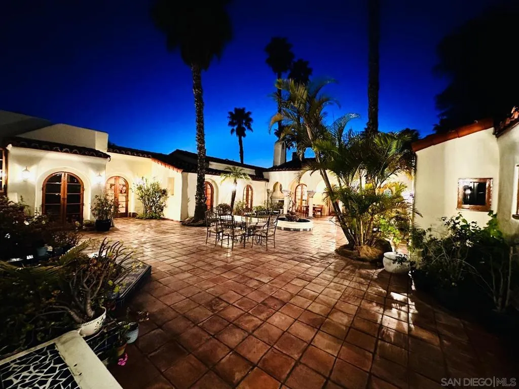 Bonita, California 91902, United States, 5 Bedrooms Bedrooms, ,7 BathroomsBathrooms,Residential,Active,132645