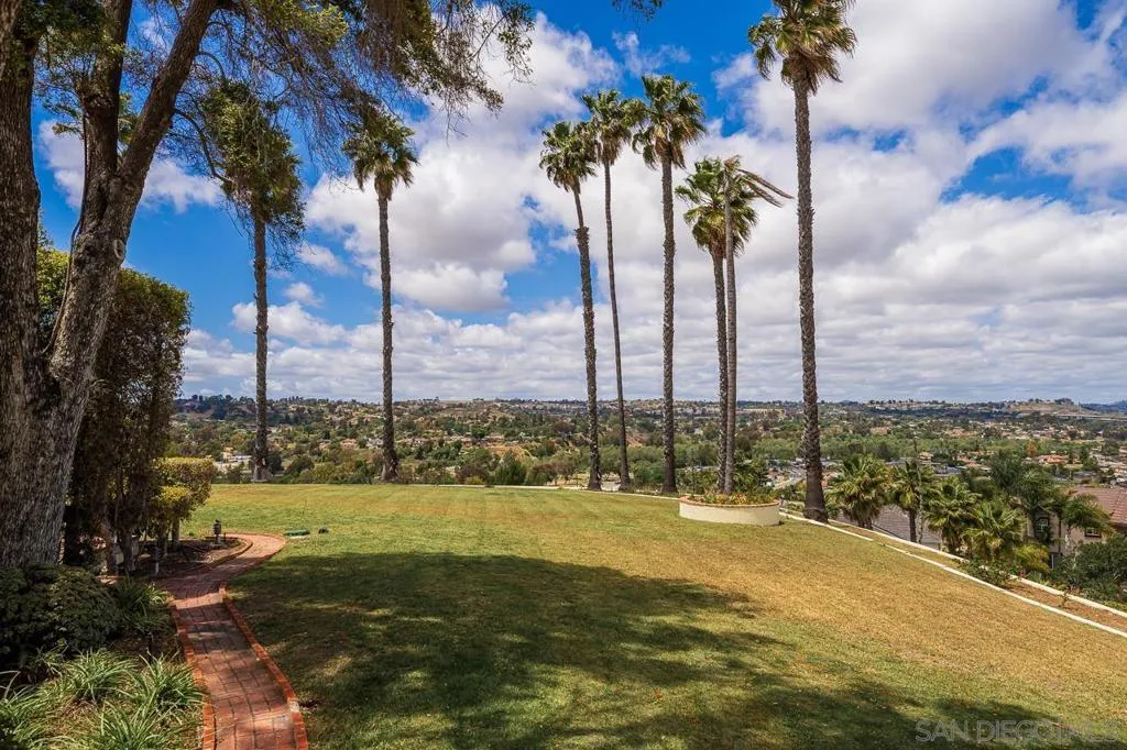 Bonita, California 91902, United States, 5 Bedrooms Bedrooms, ,7 BathroomsBathrooms,Residential,Active,132645