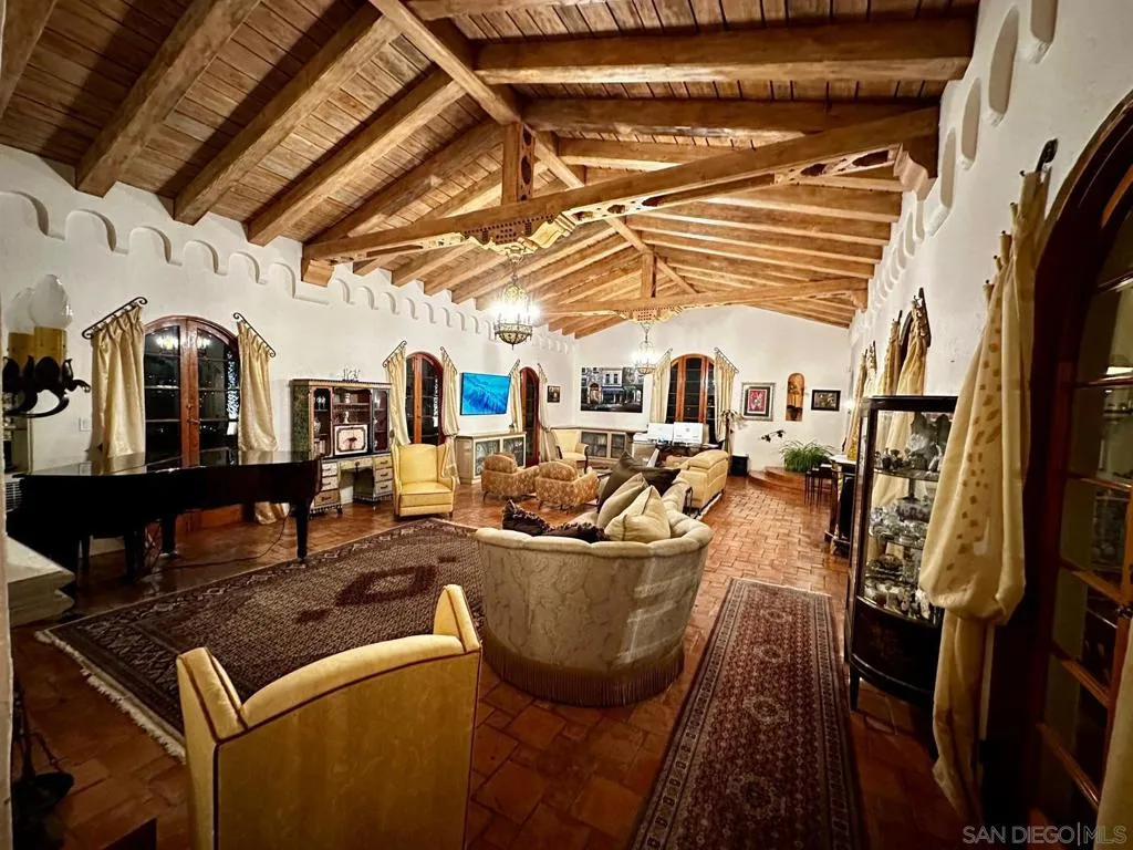 Bonita, California 91902, United States, 5 Bedrooms Bedrooms, ,7 BathroomsBathrooms,Residential,Active,132645