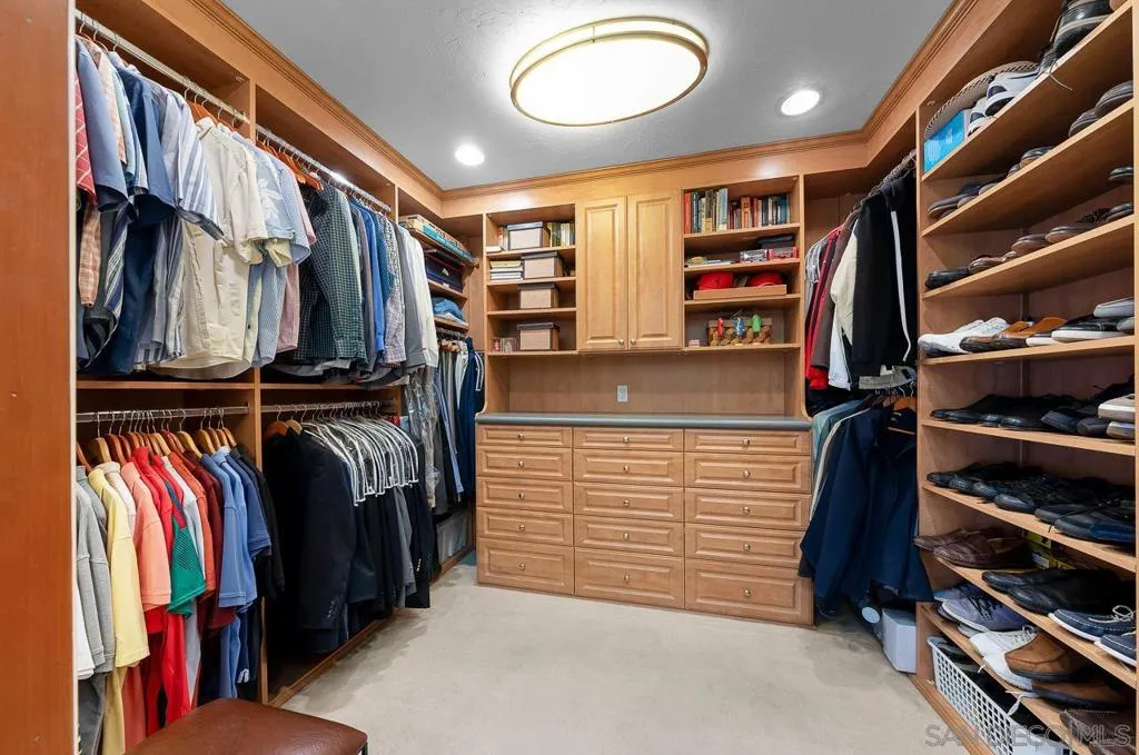 Bonita, California 91902, United States, 5 Bedrooms Bedrooms, ,7 BathroomsBathrooms,Residential,Active,132645