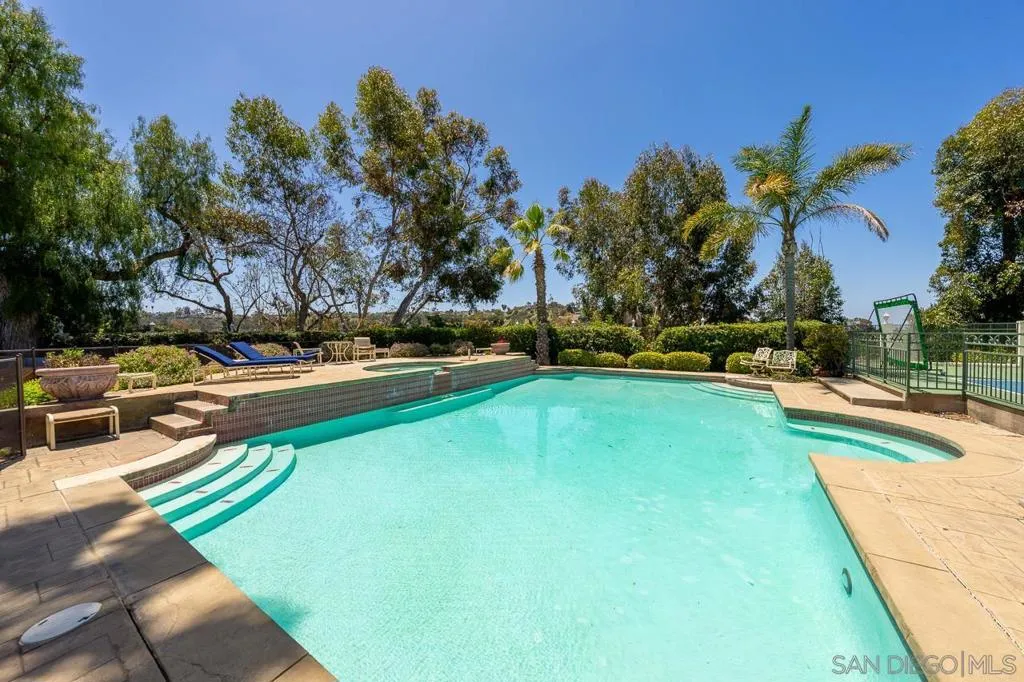 Bonita, California 91902, United States, 5 Bedrooms Bedrooms, ,7 BathroomsBathrooms,Residential,Active,132645