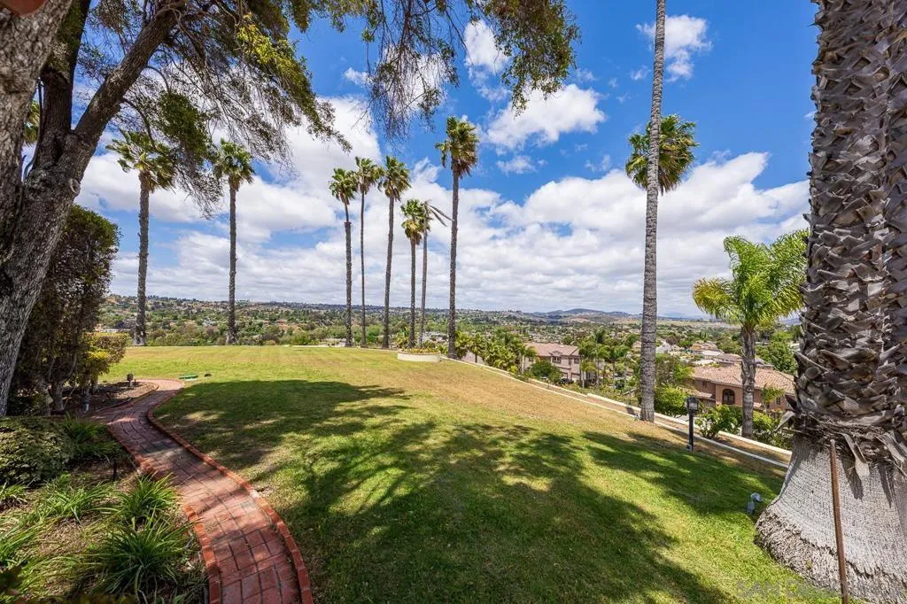 Bonita, California 91902, United States, 5 Bedrooms Bedrooms, ,7 BathroomsBathrooms,Residential,Active,132645