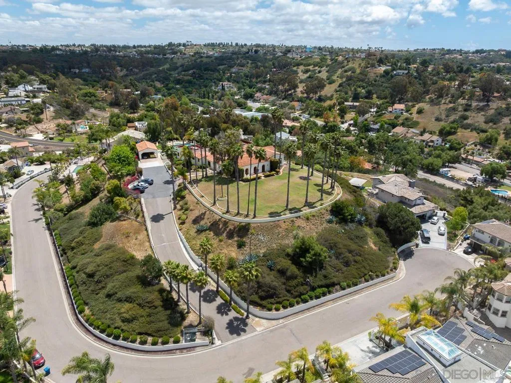 Bonita, California 91902, United States, 5 Bedrooms Bedrooms, ,7 BathroomsBathrooms,Residential,Active,132645