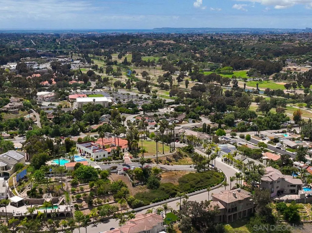 Bonita, California 91902, United States, 5 Bedrooms Bedrooms, ,7 BathroomsBathrooms,Residential,Active,132645