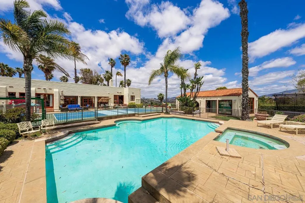 Bonita, California 91902, United States, 5 Bedrooms Bedrooms, ,7 BathroomsBathrooms,Residential,Active,132645