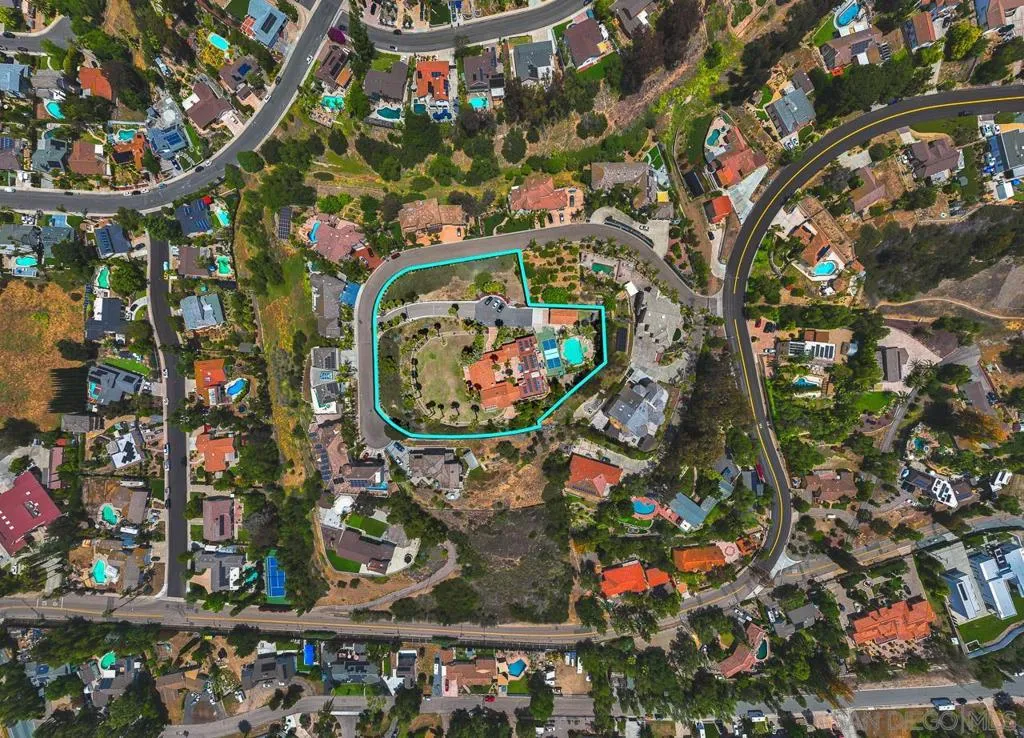 Bonita, California 91902, United States, 5 Bedrooms Bedrooms, ,7 BathroomsBathrooms,Residential,Active,132645