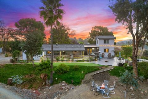 41026 Los Amantes Road Temecula CA 92592