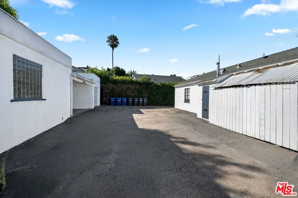 333 E Anapamu Street