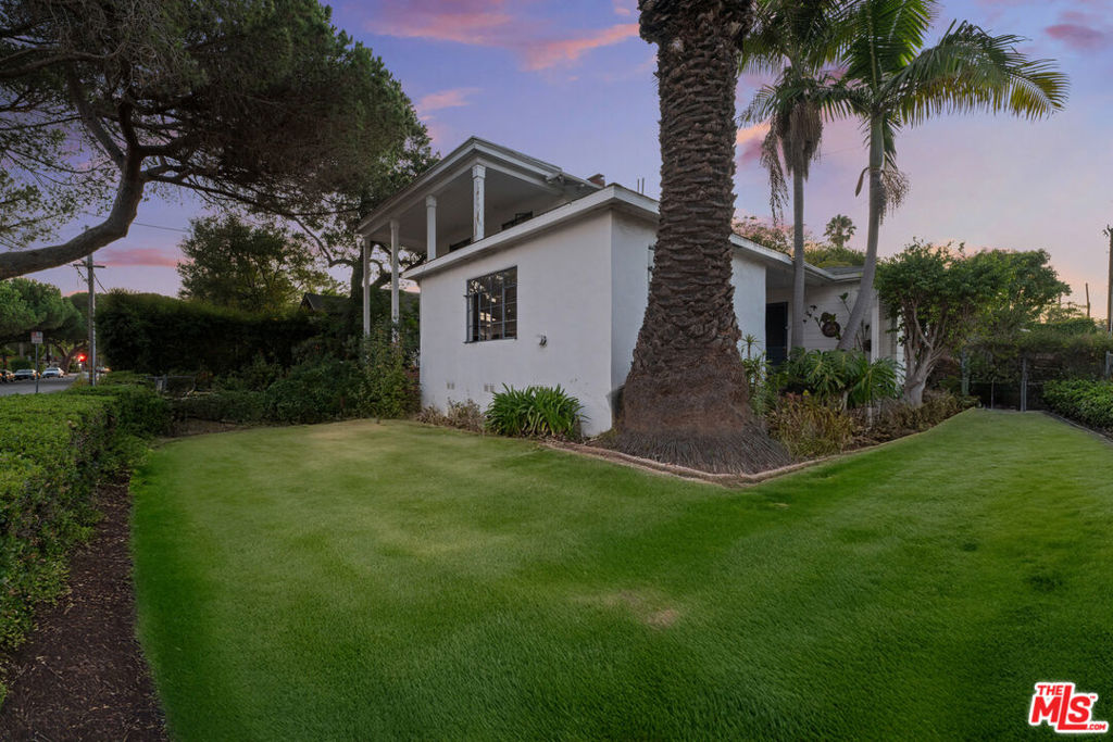 333 E Anapamu Street