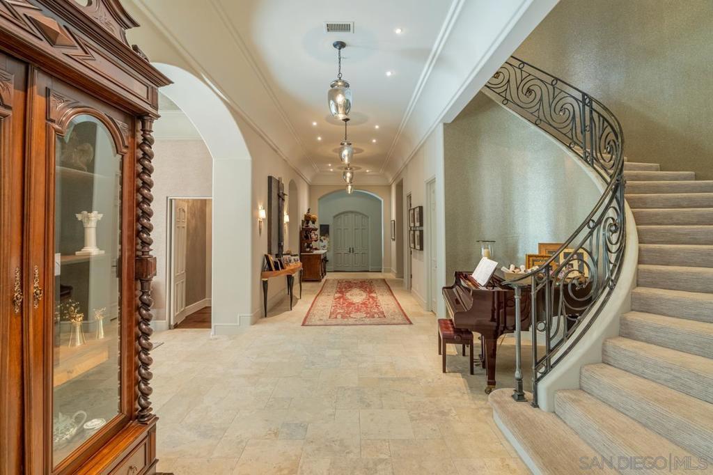 Rancho Santa Fe - Residential