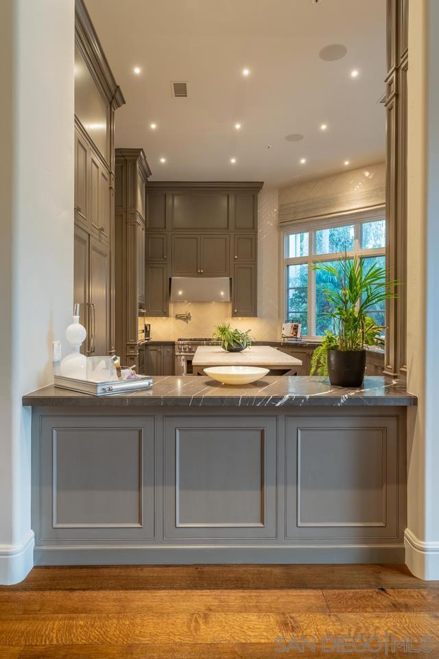 Rancho Santa Fe - Residential