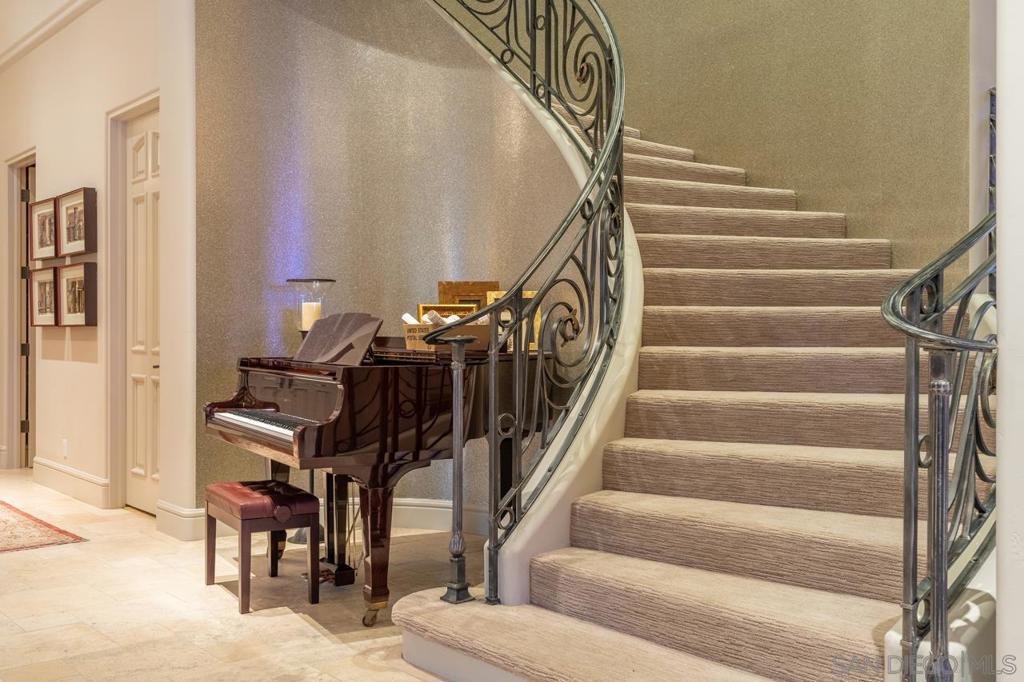 Rancho Santa Fe - Residential