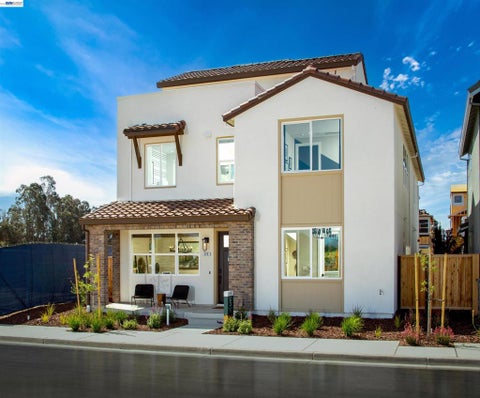 Photo of 349 Currant Drive Dr, Napa, CA 94558 (MLS # 41145701)