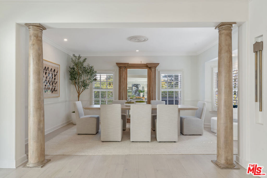 Properties 2 632 S Arden Boulevard