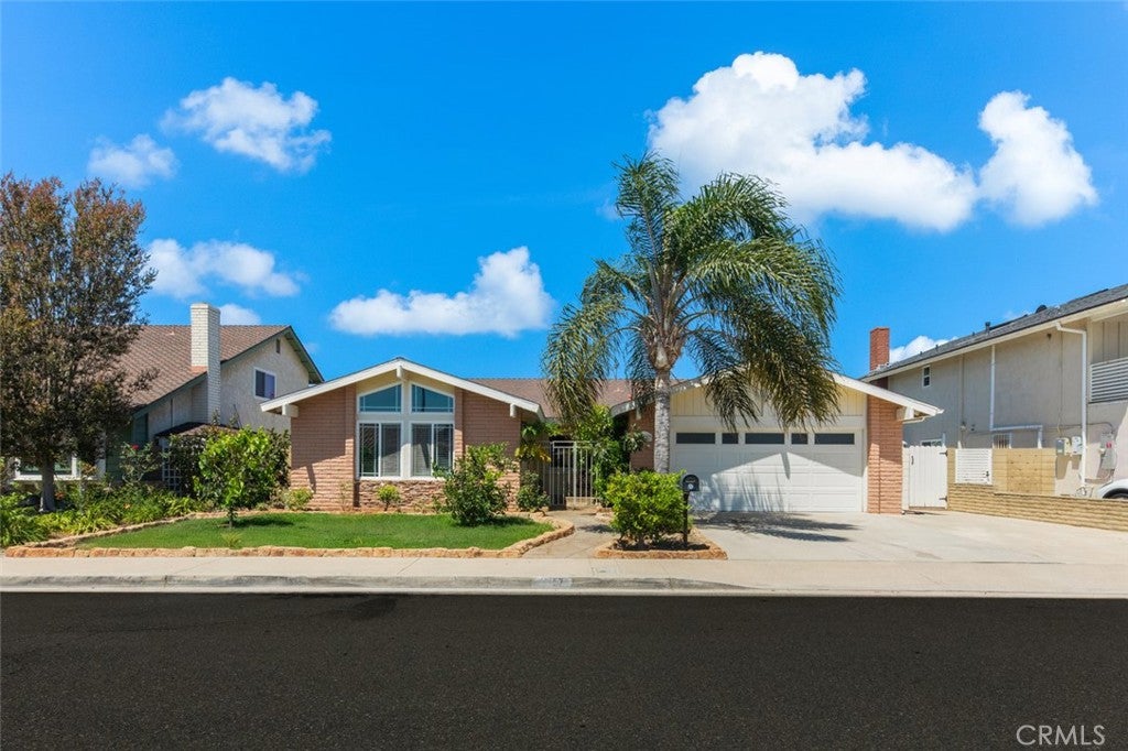 11157 Flower Ave AVE, Fountain Valley CA 92708