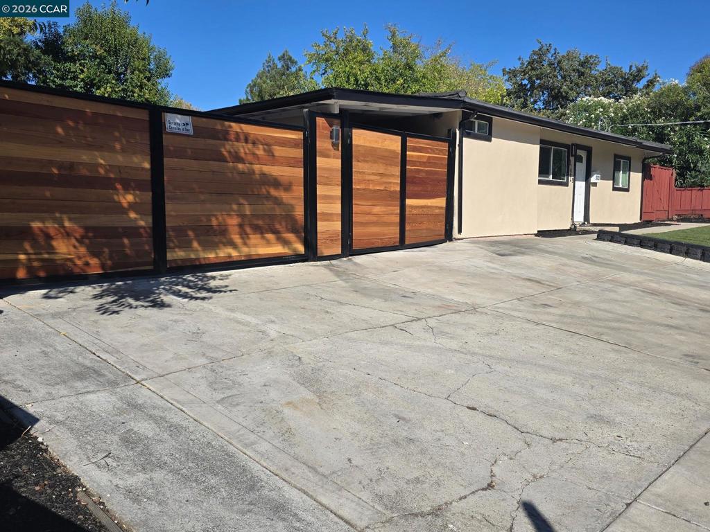3121 Cowell Rd