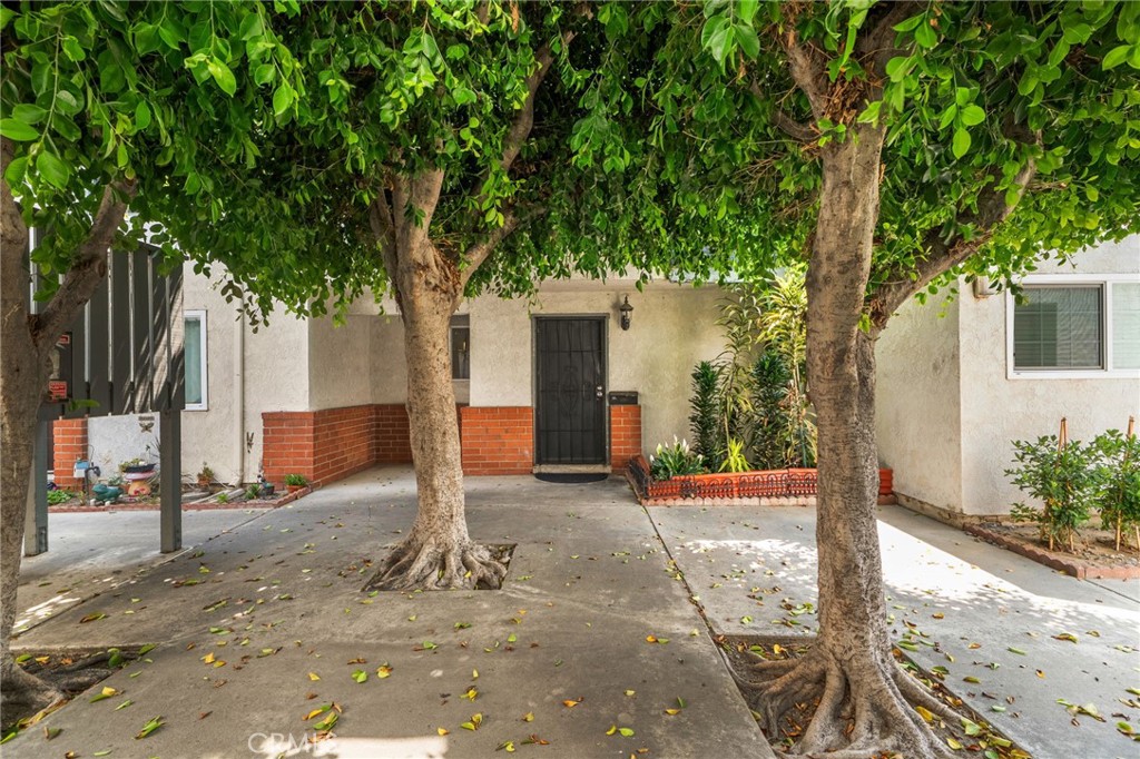 Welcome to this inviting 3-bedroom, 1.5-bath condo located in a secure, gated community. Thoughtfully designed for comfort and convenience, this home features an open living area and a beautifully maintained private yard with turf and a covered patio—perfect for relaxing or entertaining outdoors with low-maintenance landscaping.
Enjoy access to community amenities including a sparkling pool, ideal for cooling off on warm days or unwinding with neighbors. Whether you’re a first-time buyer or looking to downsize, this well-appointed home offers privacy, functionality, and a strong sense of community in a sought-after location.