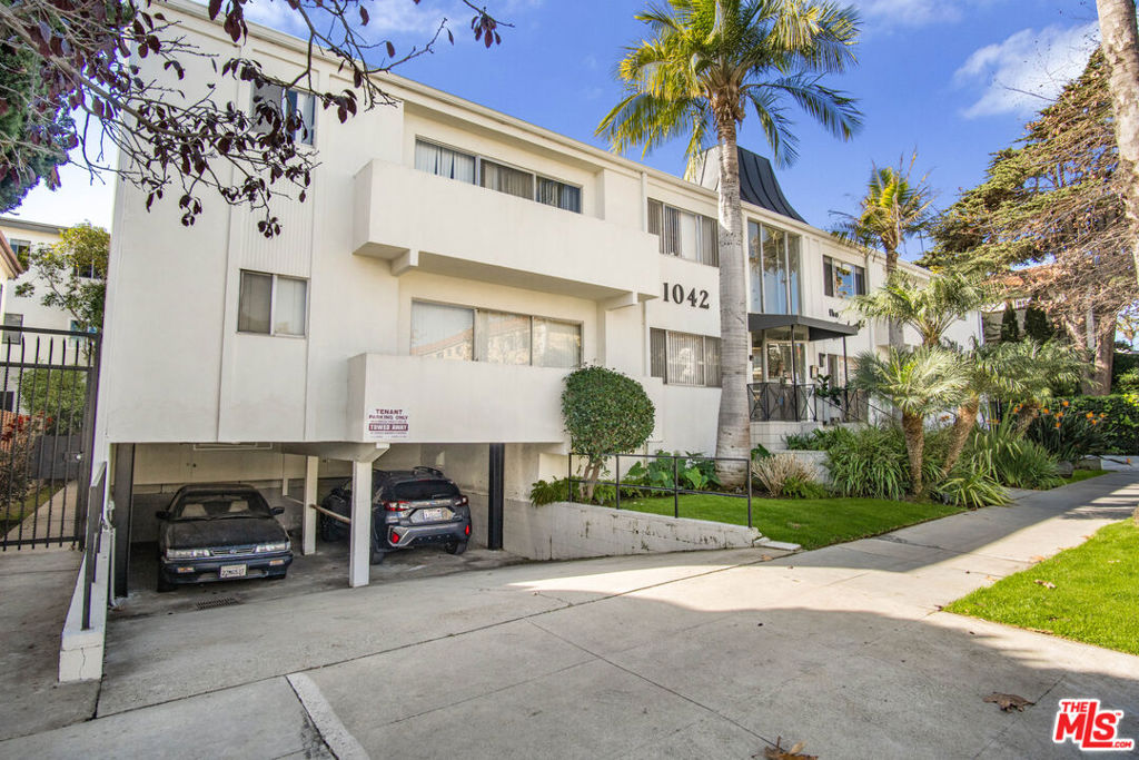 1042 6th Street