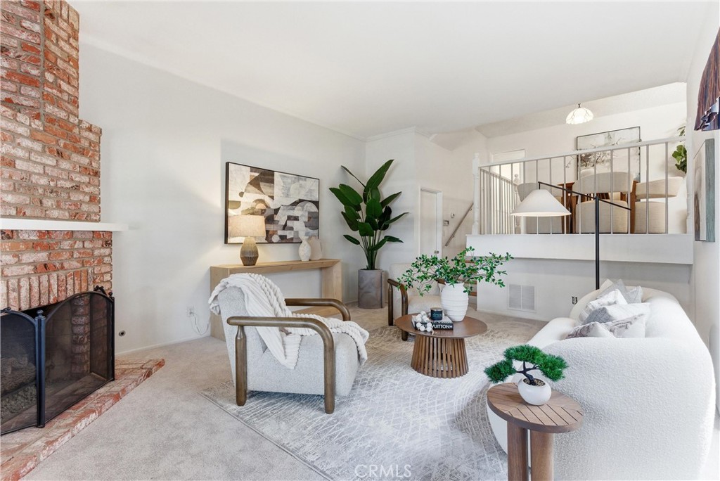 2435 Rue De Cannes