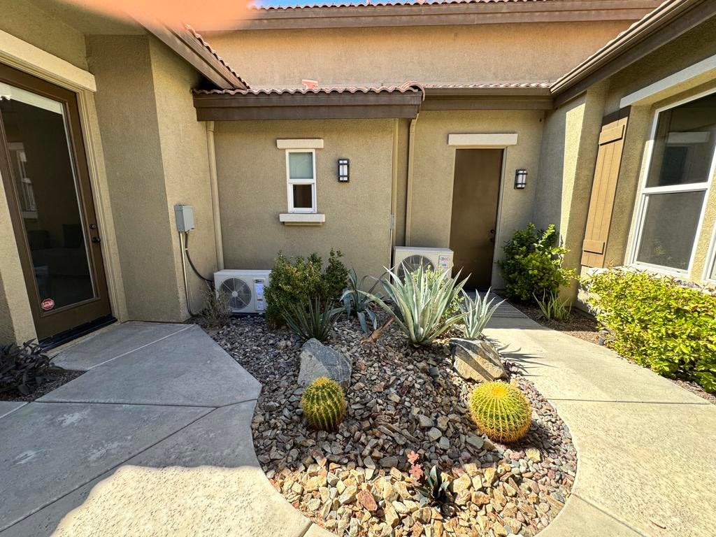 49673 Redford Way
