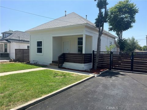 Photo of 1231 Webster Street, Redlands, CA 92374 (MLS # IG25127655)