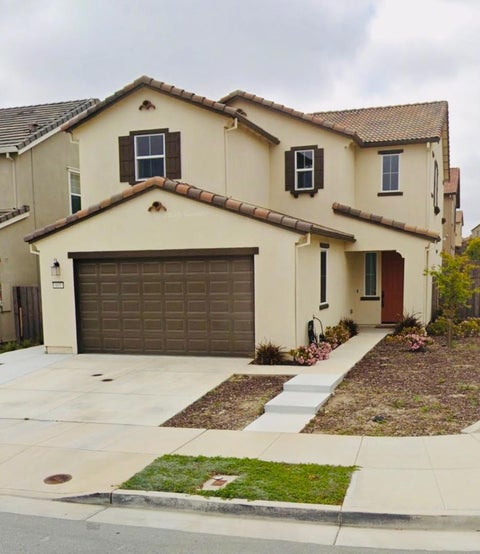 Photo of 665 Tanoak Court, Hollister, CA 95023 (MLS # ML82053249)
