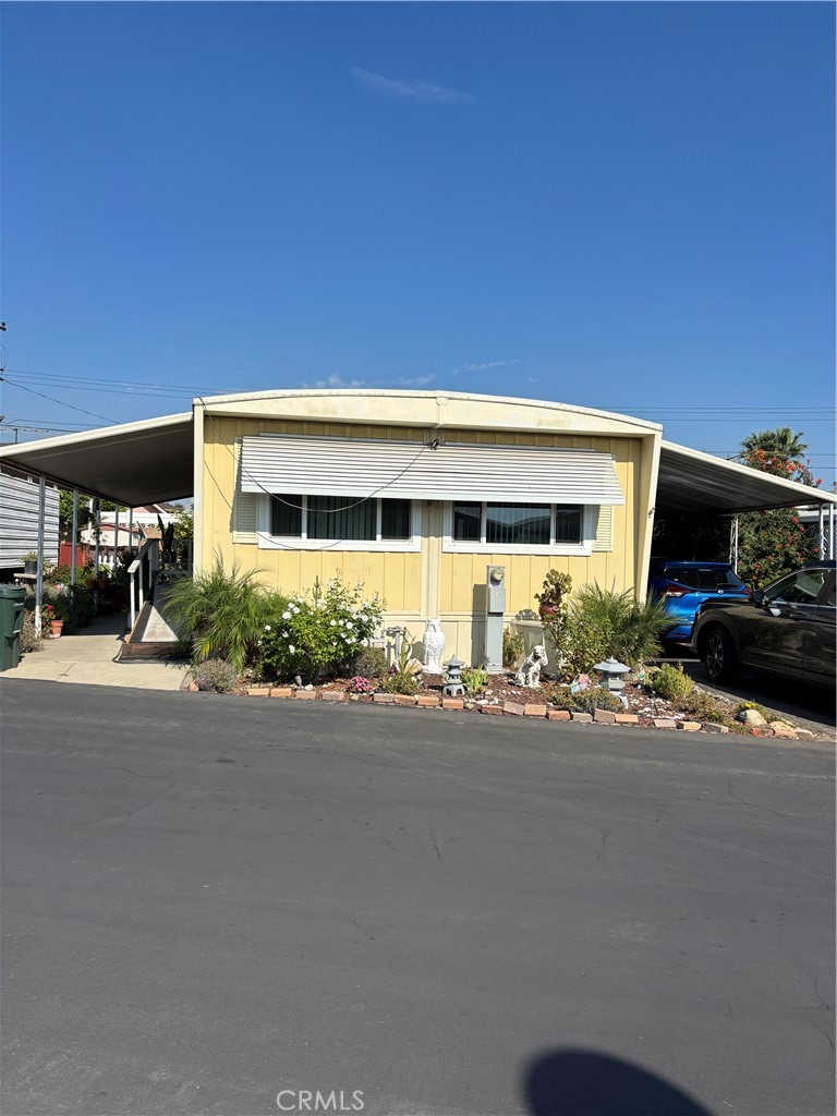 301 E Foothill Boulevard 24