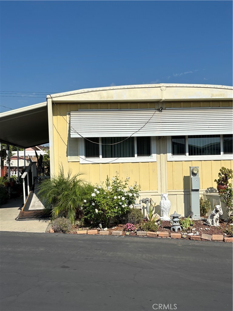 301 E Foothill Boulevard 24