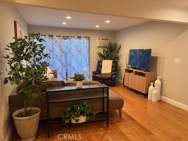 Town & Country Condos (811) - Residential